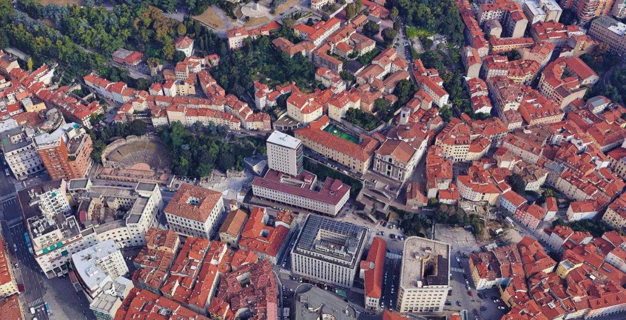 Lodge&art - San Francesco - Center ***** Trieste